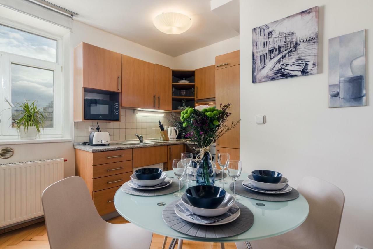 Prague 1 Sunny Apt With Terrace By Michal&Friends Exteriör bild